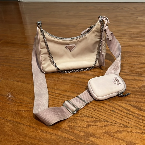 PRADA RE-EDITION 2005 RE-NYLON BAG - Picture 6 of 6